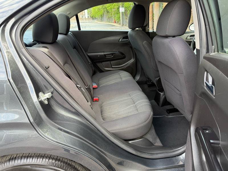 Used 2020 Chevrolet Sonic LT FWD image 29