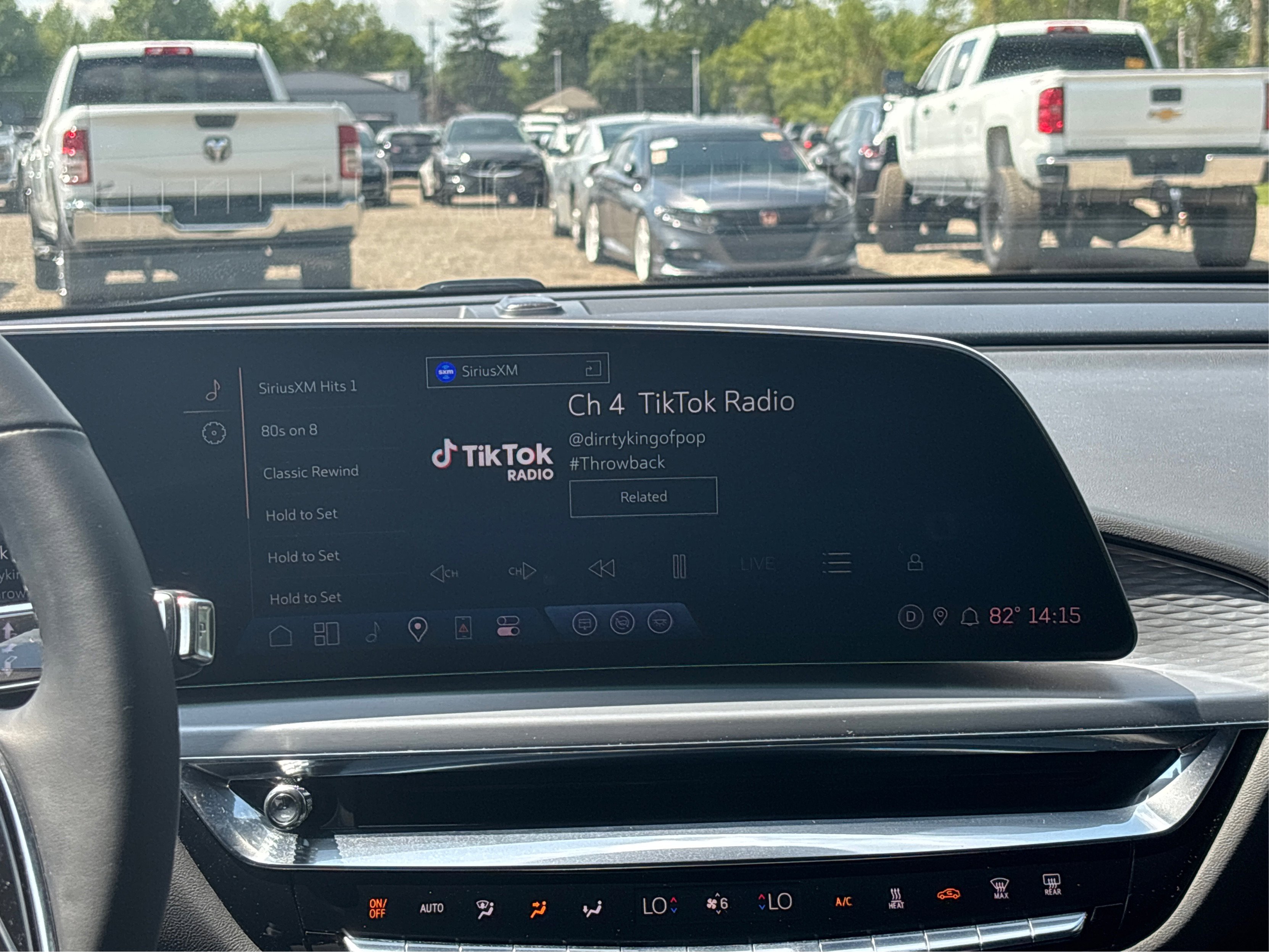 Used 2024 Cadillac Lyriq Luxury image 16