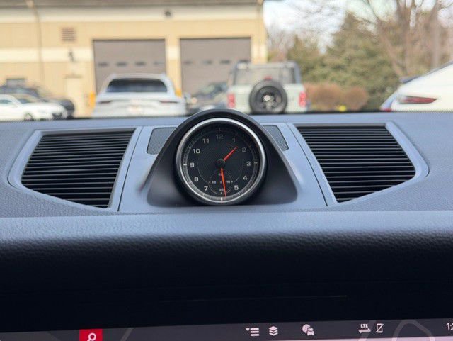 Used 2019 Porsche Macan image 35