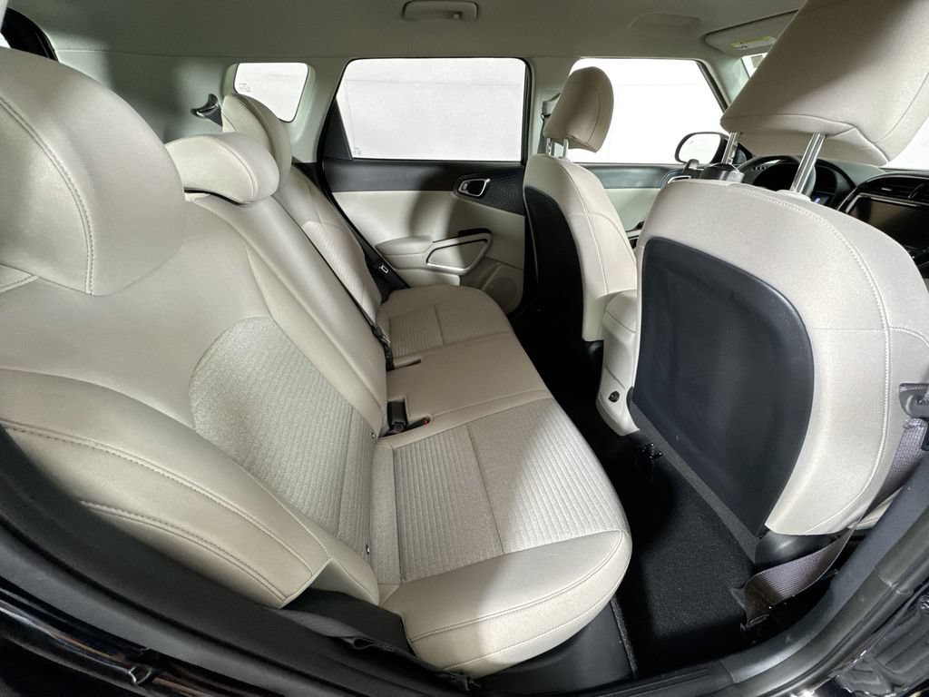 Used 2022 Kia Soul S FWD image 25