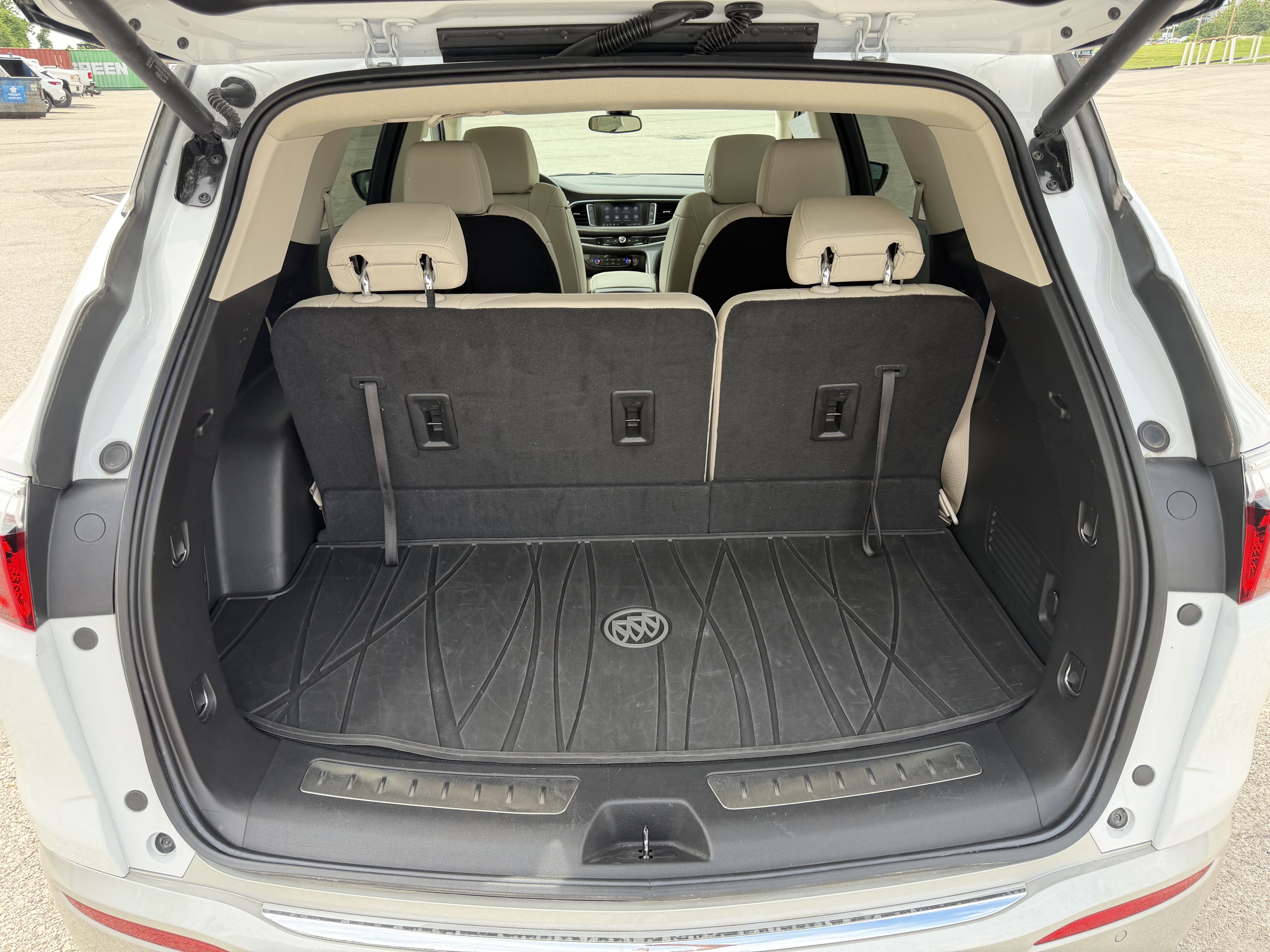 Used 2023 Buick Enclave Essence w/ Experience Buick Package FWD image 7