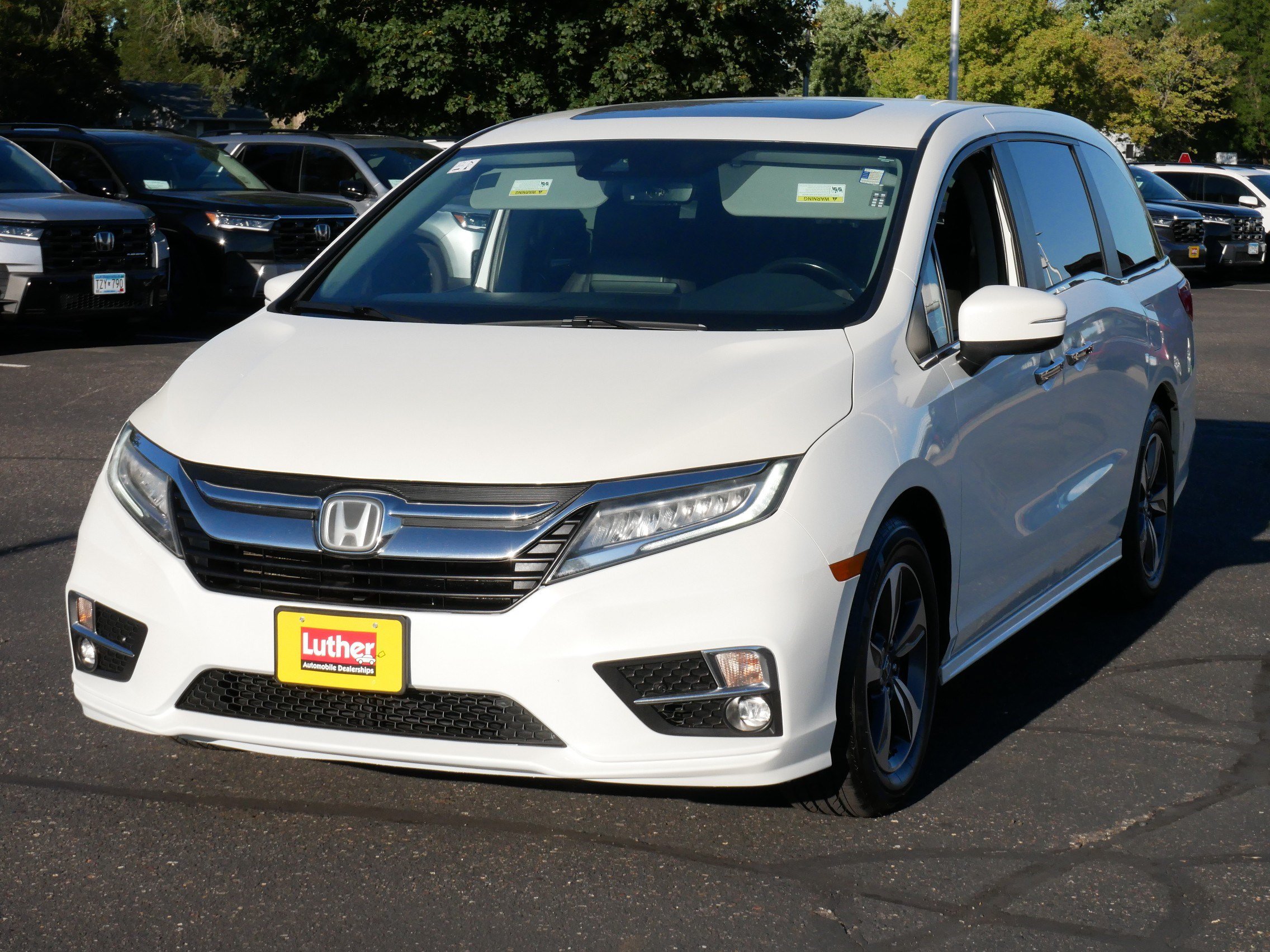 Used 2018 Honda Odyssey Touring image 2