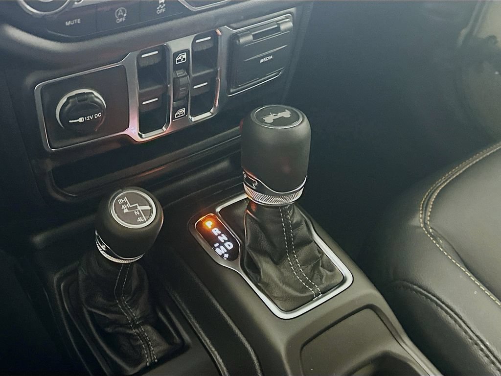 New 2026 Jeep Wrangler Unlimited Sahara AWD/4WD image 12