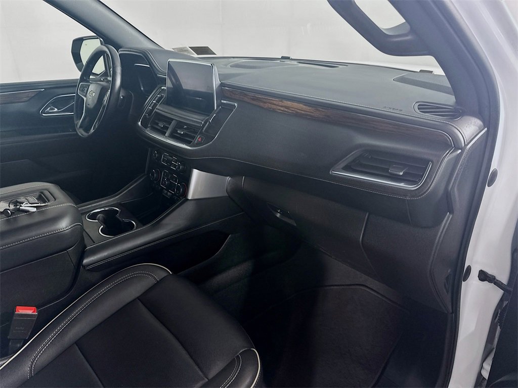 Used 2023 Chevrolet Suburban Premier image 31