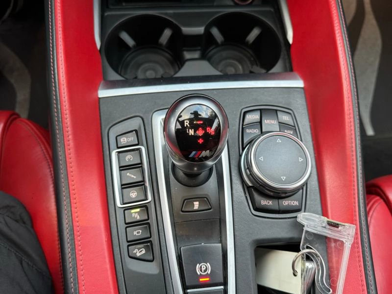 Used 2015 BMW X6 M image 17
