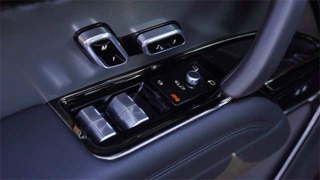 Used 2024 Land Rover Range Rover Sport Dynamic SE image 20