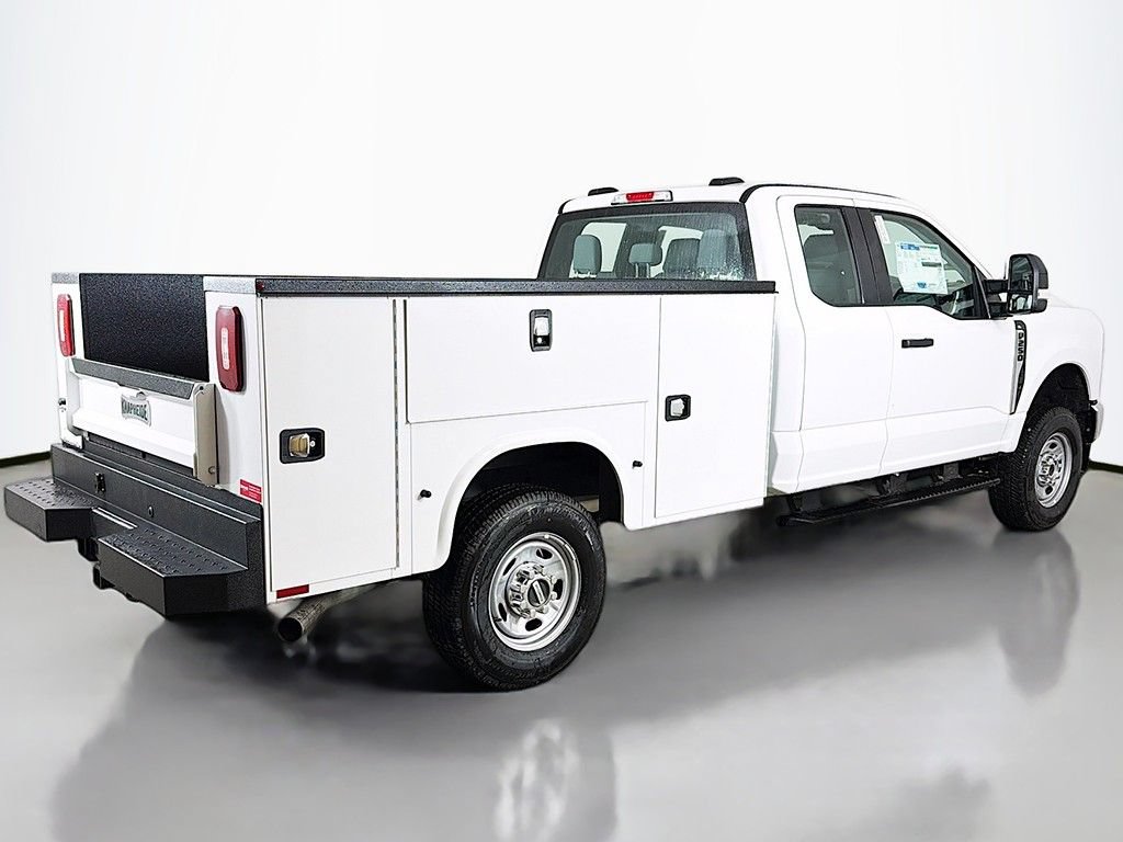 New 2026 Ford F250 XL w/ XL Chrome Package AWD/4WD image 8
