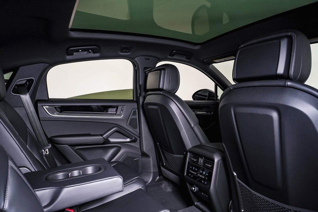 New 2026 Porsche Cayenne E-Hybrid Coupe image 15