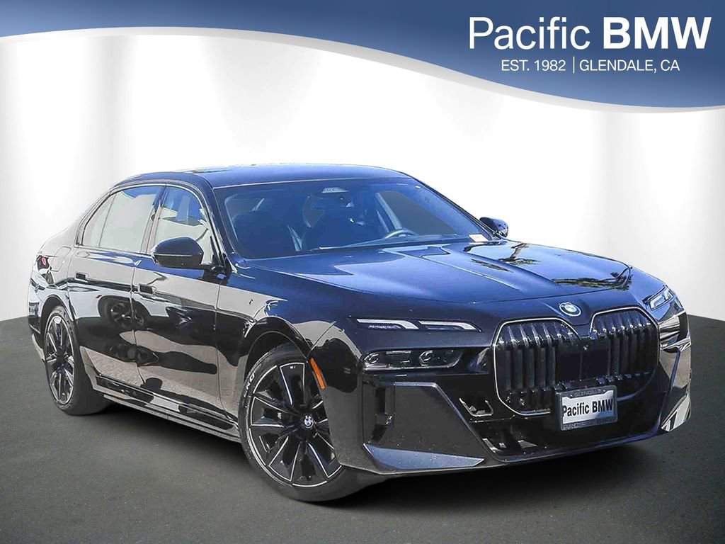 Used 2025 BMW 750e xDrive w/ Premium Package AWD/4WD image 1