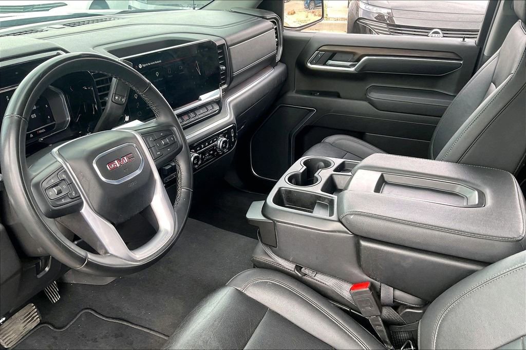 Used 2025 GMC Sierra 1500 SLT image 14