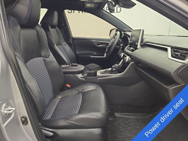 Used 2022 Toyota RAV4 XSE AWD/4WD image 10