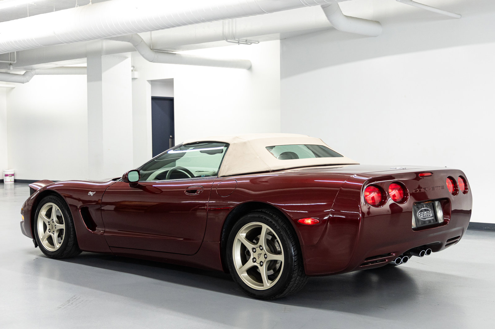 Used 2003 Chevrolet Corvette Convertible w/ Preferred Equipment Group1 RWD image 8