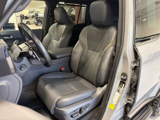 Used 2024 Lexus GX 550 AWD/4WD image 13
