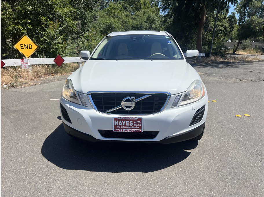 Used 2013 Volvo XC60 3.2 AWD/4WD image 2