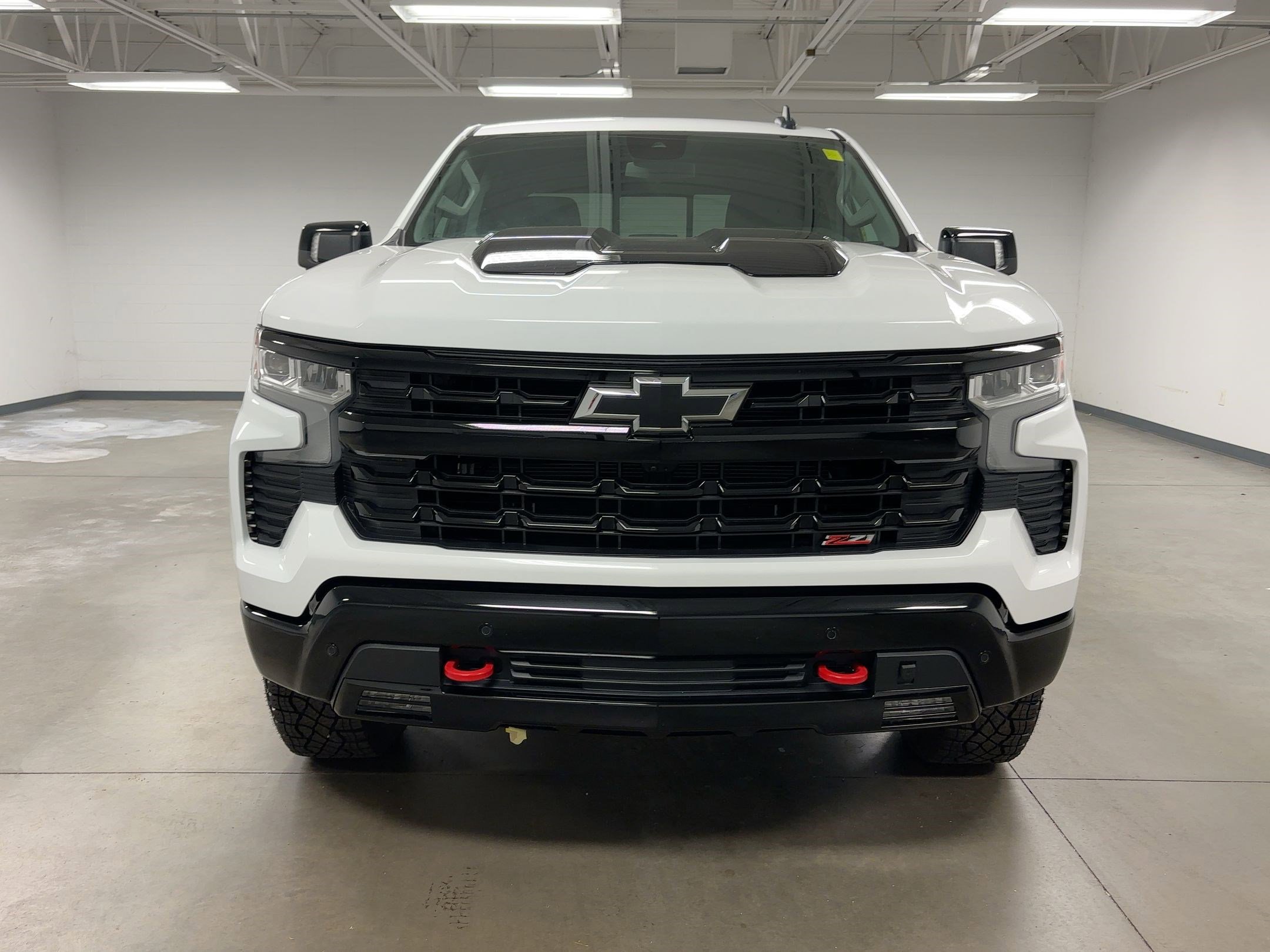 Used 2024 Chevrolet Silverado 1500 LT Trail Boss w/ LT Trail Boss Premium Package image 4