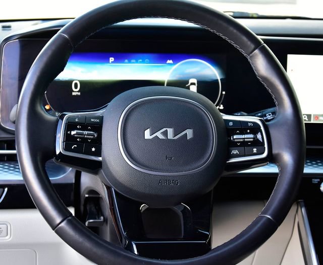 Certified 2024 Kia Carnival SX Prestige image 22