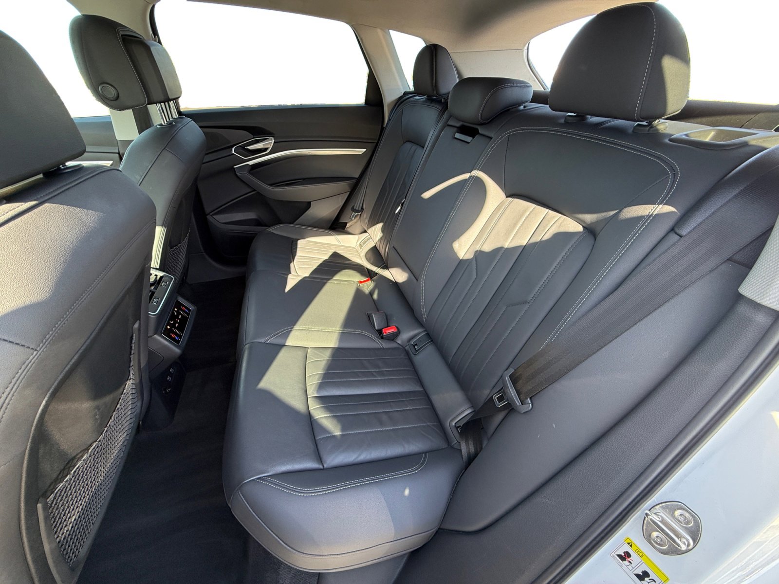 Used 2021 Audi e-tron Premium w/ Convenience Plus Package image 16