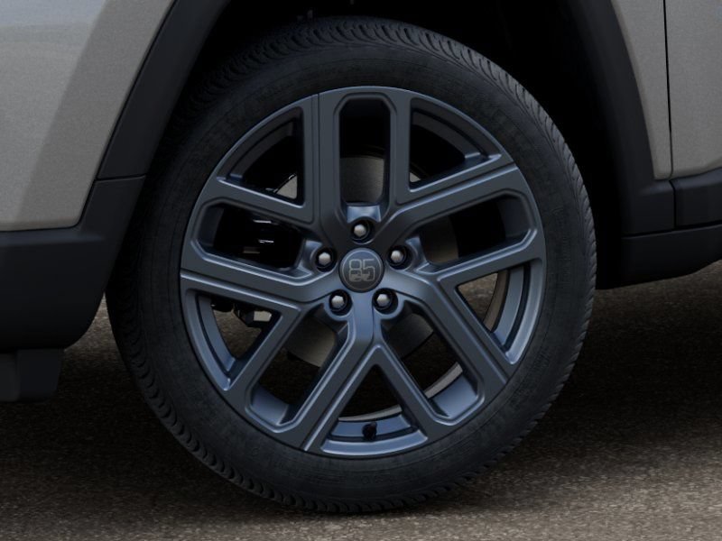 New 2026 Jeep Compass Latitude AWD/4WD image 9