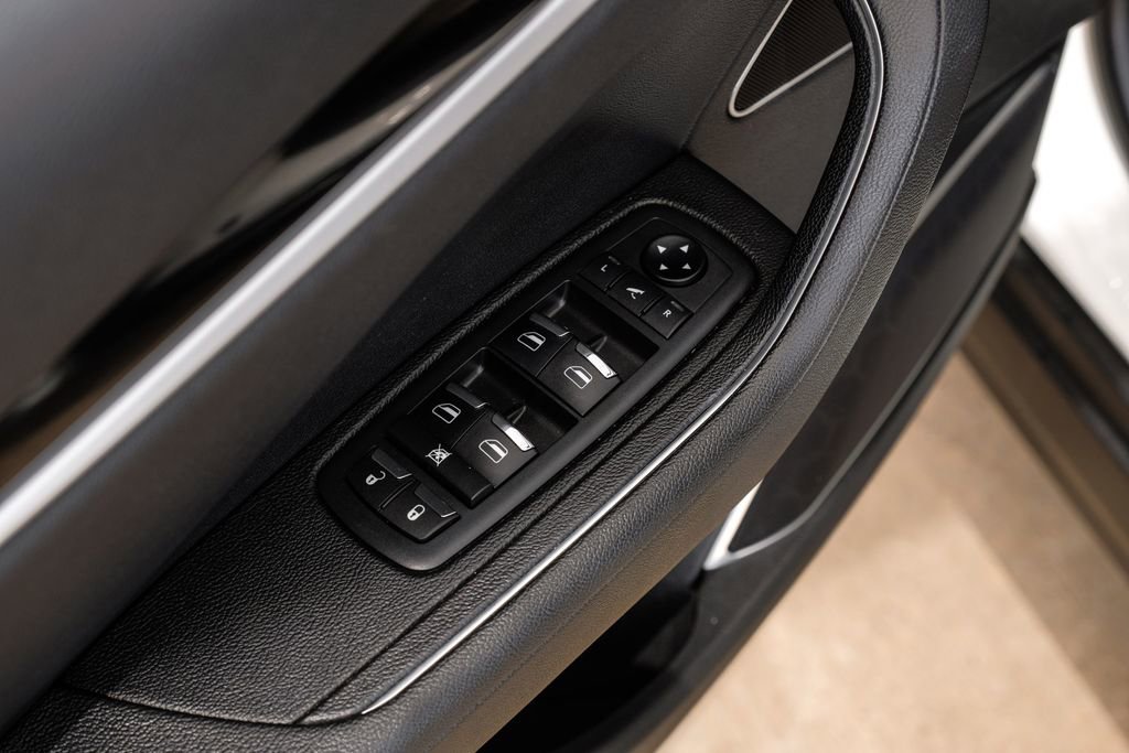 Used 2019 Maserati Levante image 49