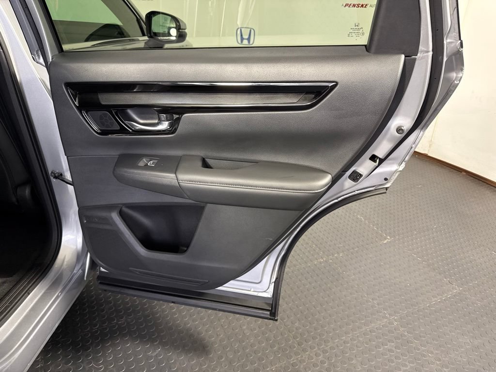 Used 2024 Honda CR-V EX-L image 7