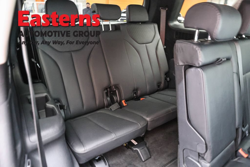 Used 2024 Hyundai Palisade SEL AWD/4WD image 25