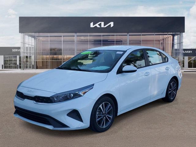 Certified 2023 Kia Forte LXS FWD image 3