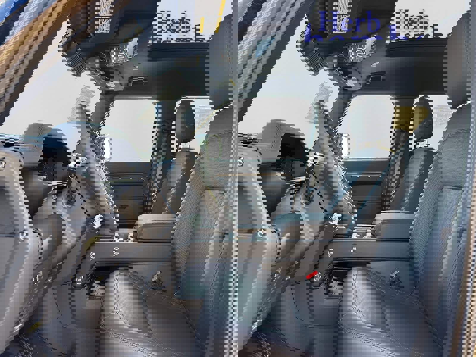 Used 2025 Land Rover Defender 110 S image 11