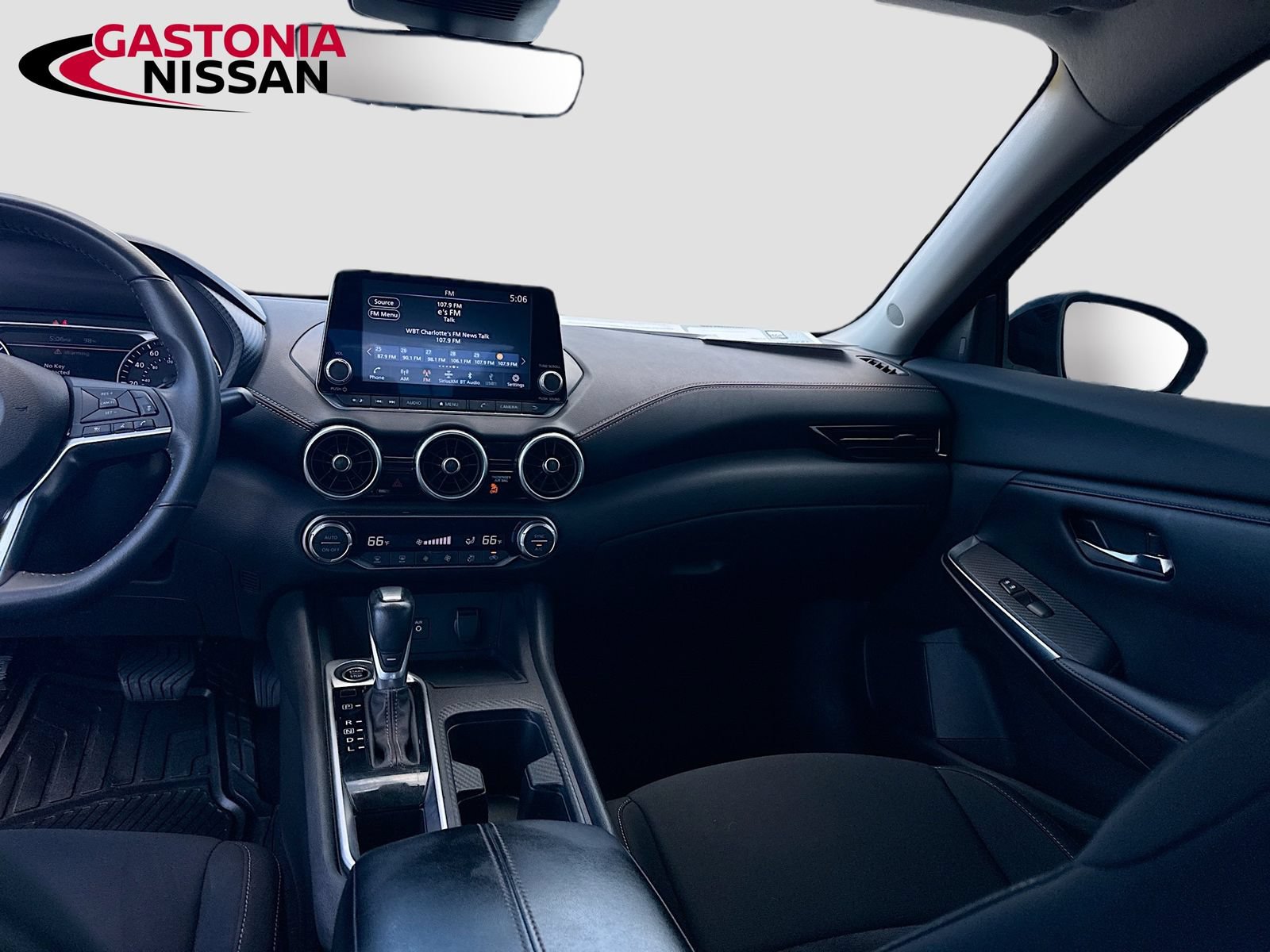 Used 2023 Nissan Sentra SR w/ Electronics Package FWD image 30