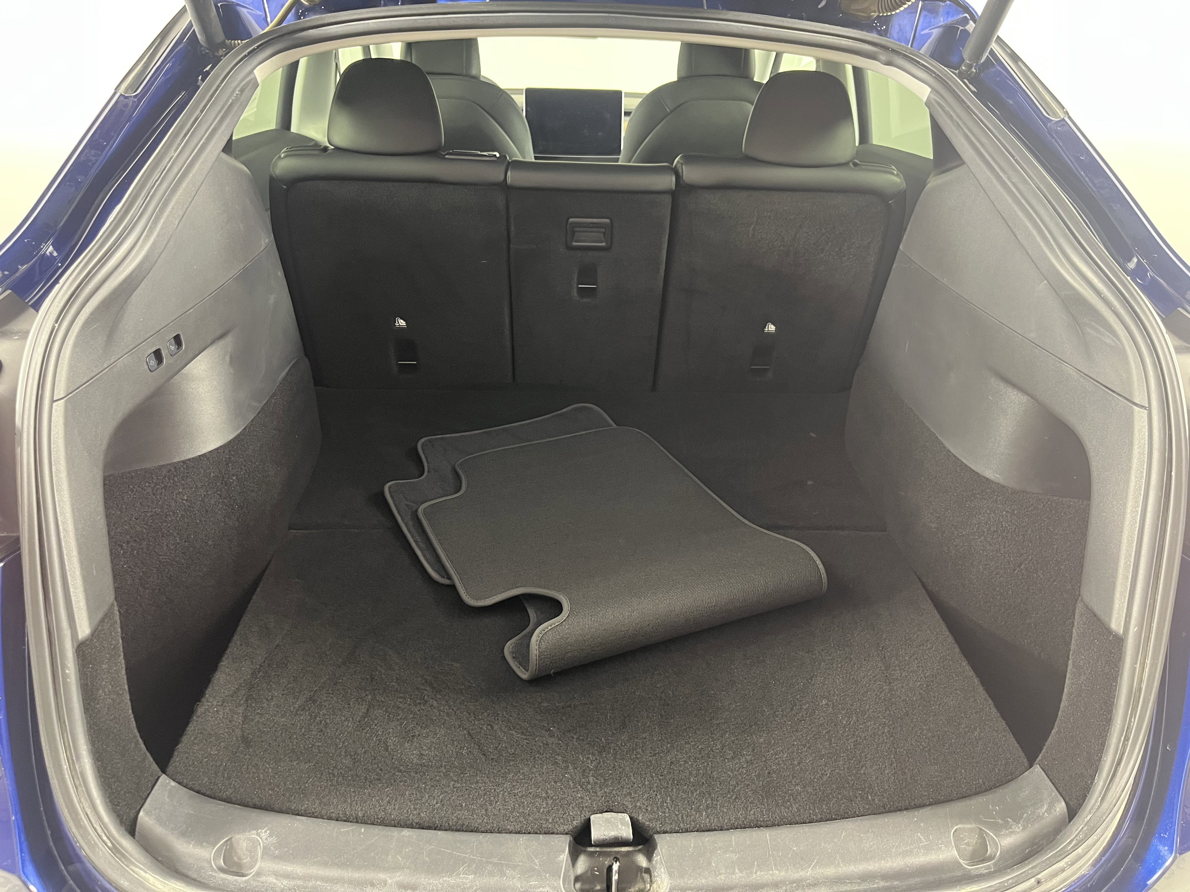 Used 2021 Tesla Model Y Long Range image 26