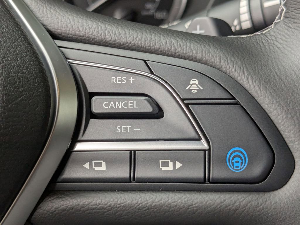 Used 2024 INFINITI QX50 Sport image 17