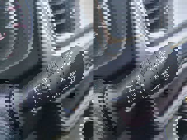 Used 2016 Toyota Highlander Limited image 27