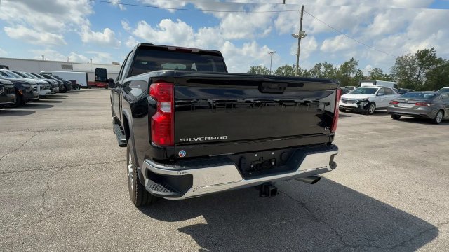 Used 2025 Chevrolet Silverado 2500 LT w/ Convenience Package AWD/4WD image 7