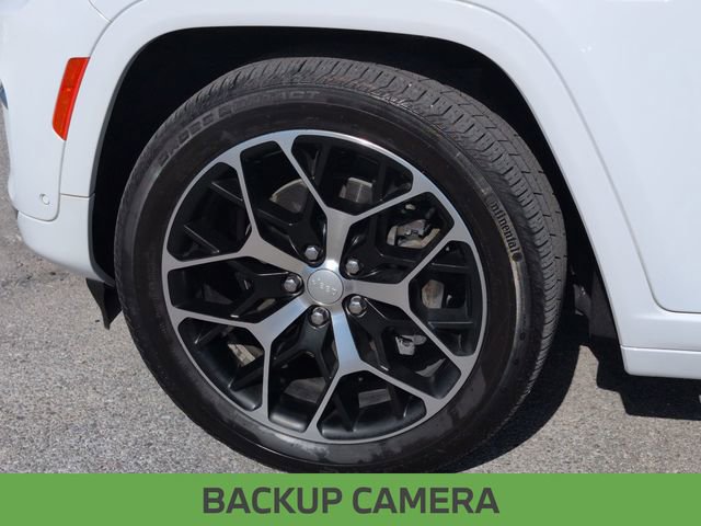 Used 2023 Jeep Grand Cherokee Summit image 11
