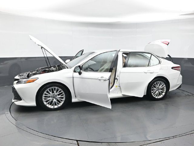 Used 2018 Toyota Camry XLE FWD image 41