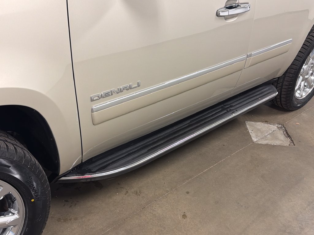 Used 2014 GMC Yukon Denali RWD image 10