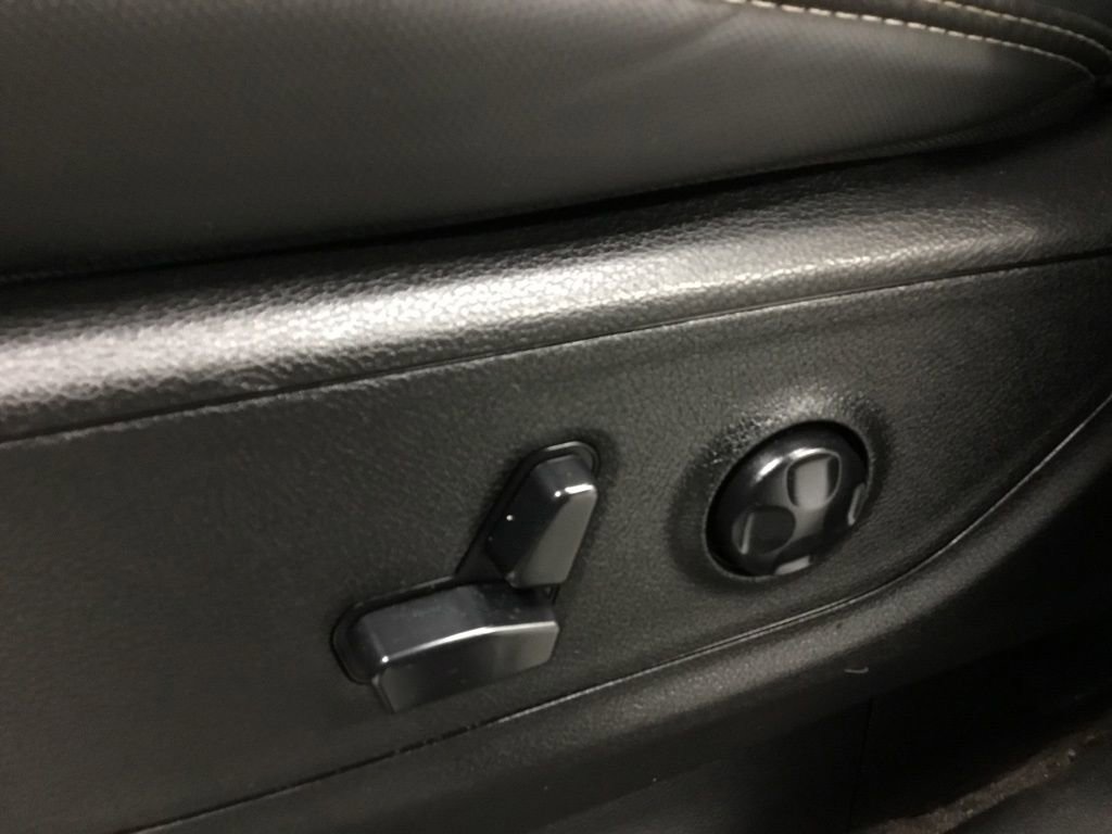 Used 2019 RAM 1500 Sport image 9