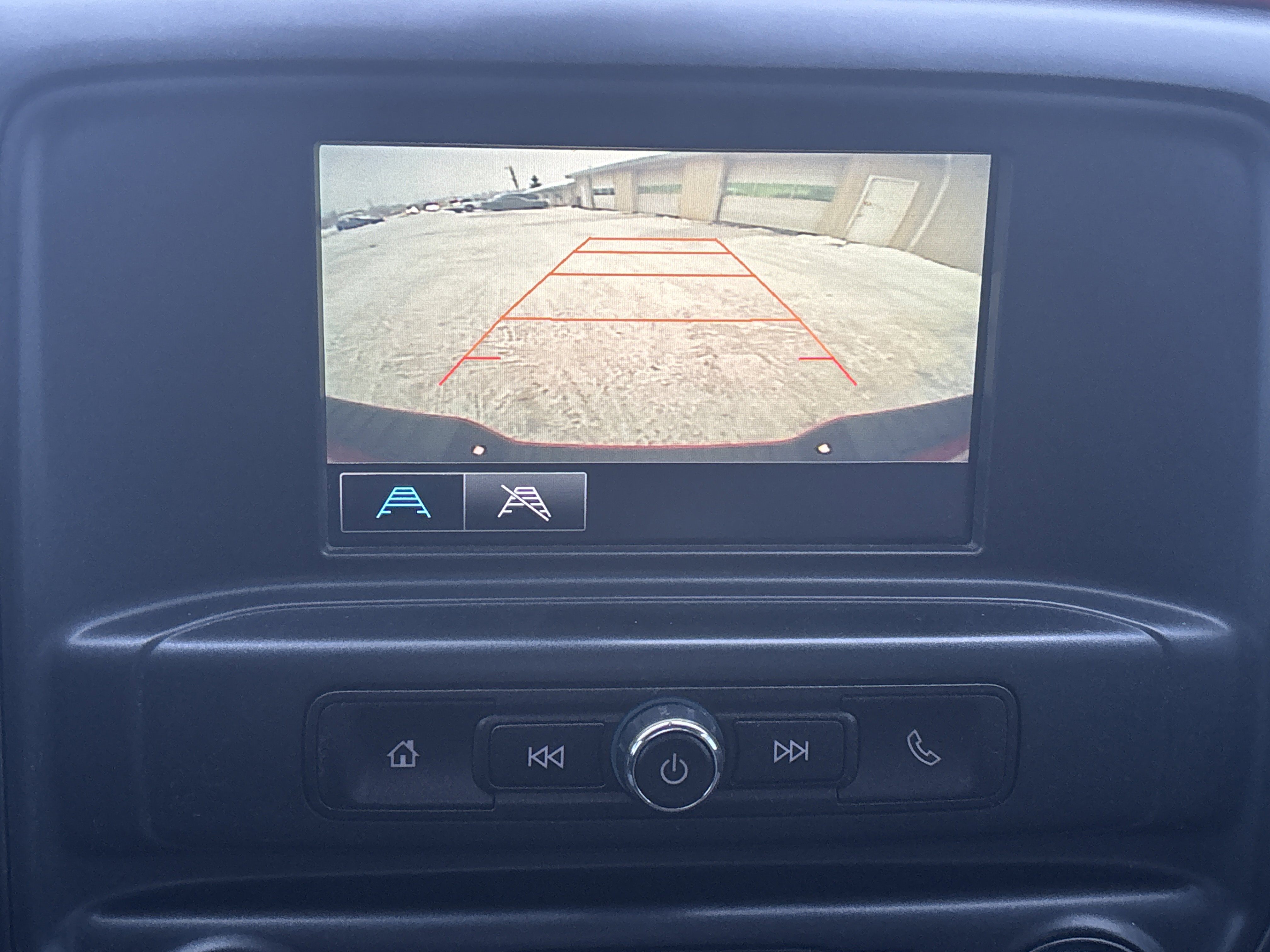 Used 2018 Chevrolet Silverado 1500 Custom image 17