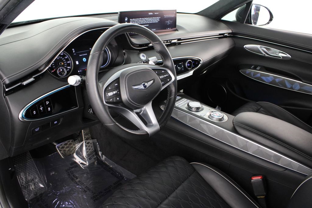 Used 2024 Genesis GV70 3.5T Sport w/ Sport Advanced Package image 18