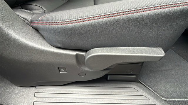 New 2026 Chevrolet Traverse RS w/ LPO, Floor Liner Package image 38