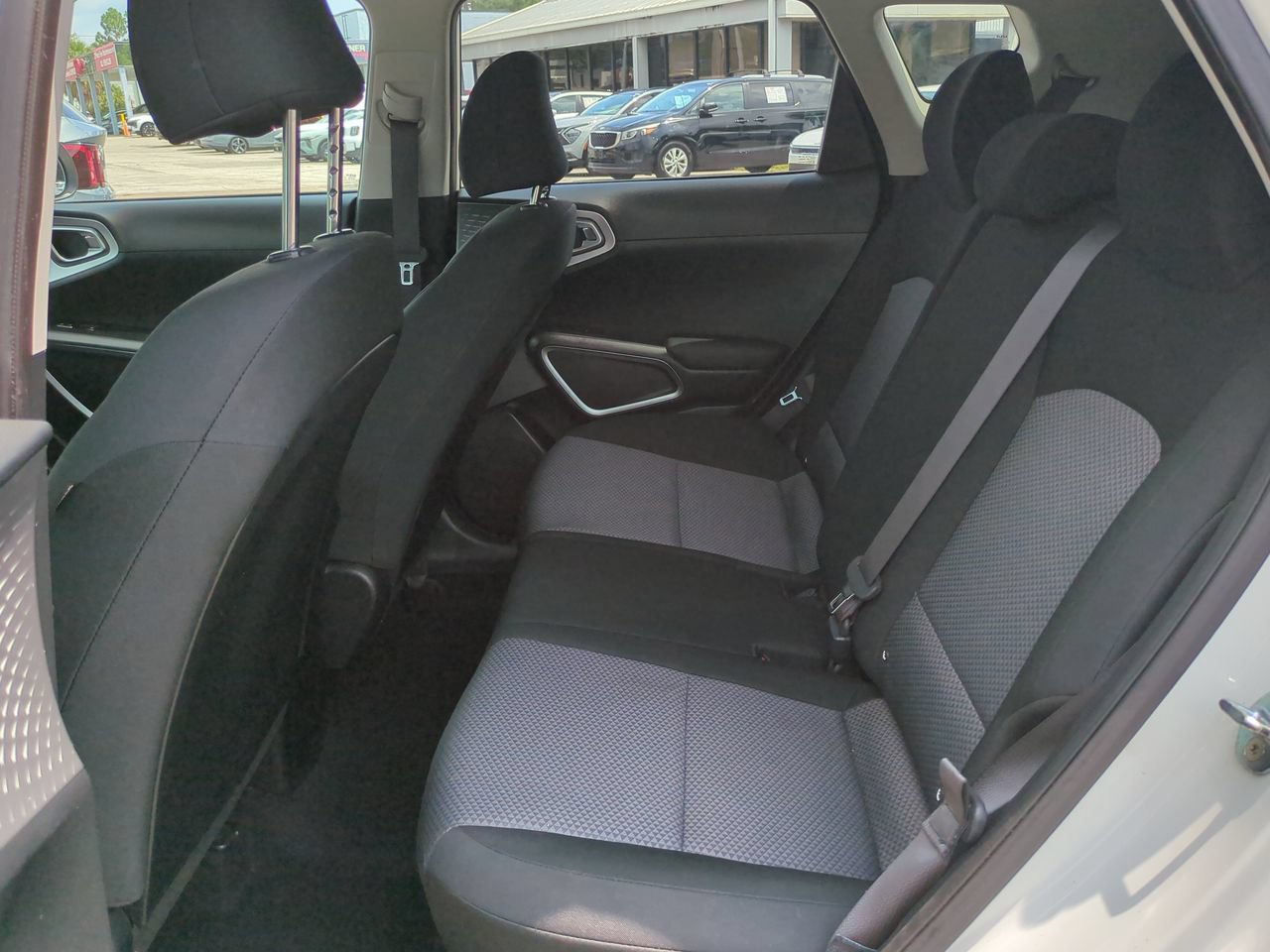 Certified 2022 Kia Soul LX w/ Technology Package FWD image 14
