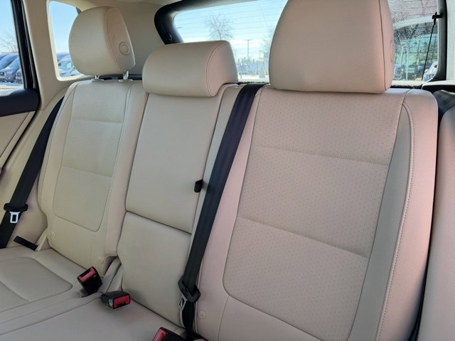 Used 2016 Volkswagen Tiguan S image 19
