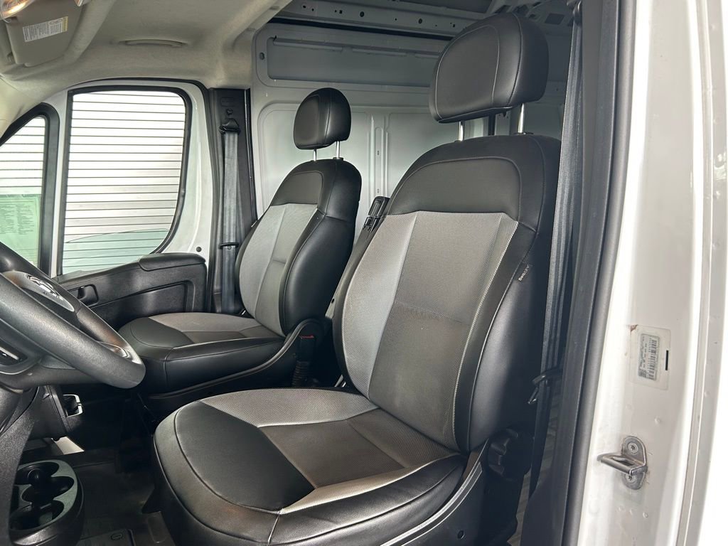 Used 2025 RAM ProMaster 2500 w/ Convenience Group image 15