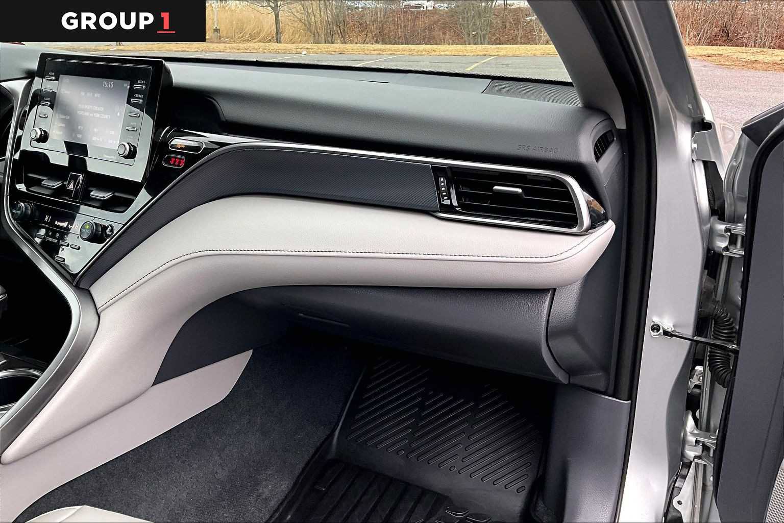 Used 2024 Toyota Camry SE AWD/4WD image 19