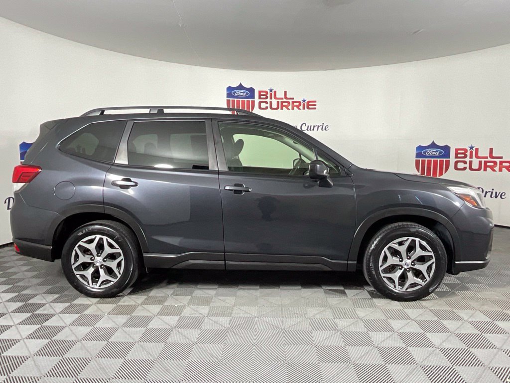 Used 2019 Subaru Forester Premium AWD/4WD image 2