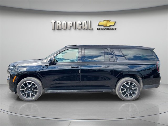 New 2026 Chevrolet Suburban RST w/ Comfort Package image 2