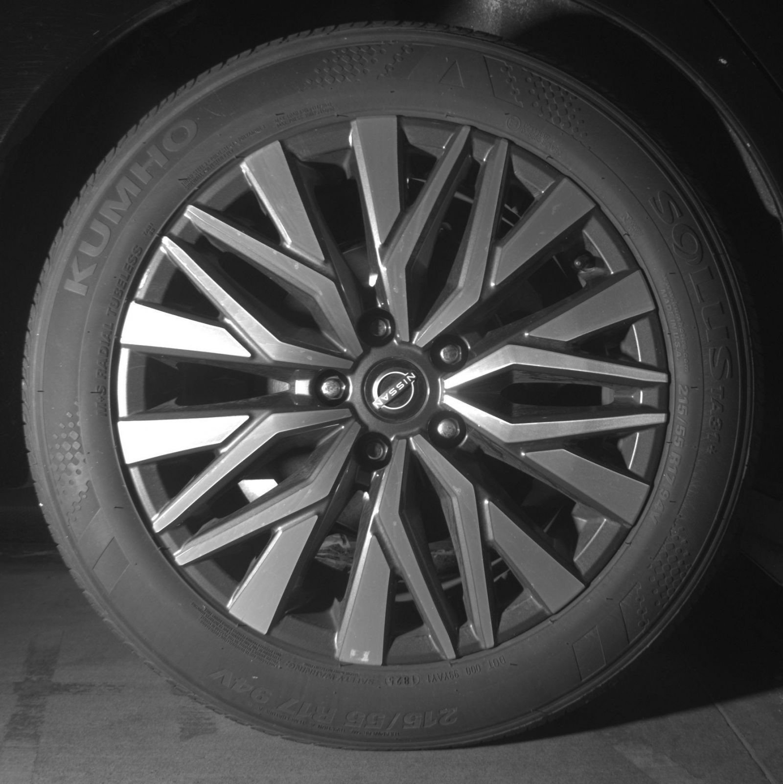 Used 2025 Nissan Altima 2.5 SV FWD image 18