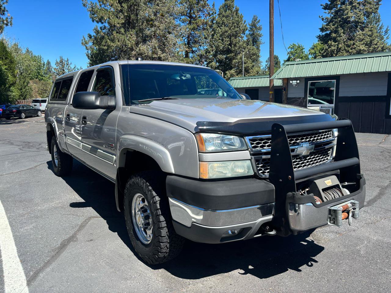 Used 2005 Chevrolet Silverado 2500 LT w/ Heavy-Duty Power Package AWD/4WD image 6