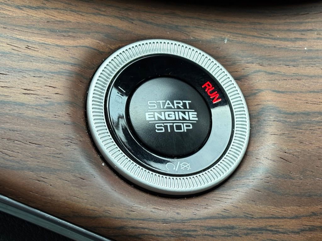 Used 2024 Jeep Grand Cherokee L Summit w/ Rear Seat Video Group I image 33