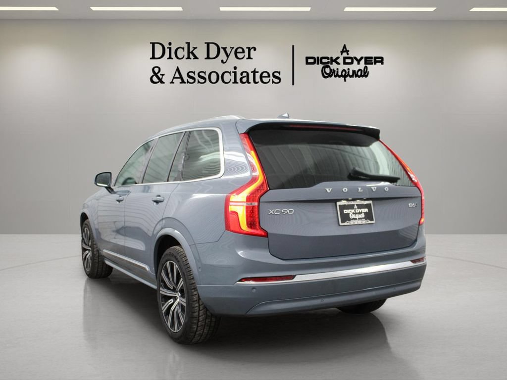 Certified 2023 Volvo XC90 B6 Plus AWD/4WD image 9