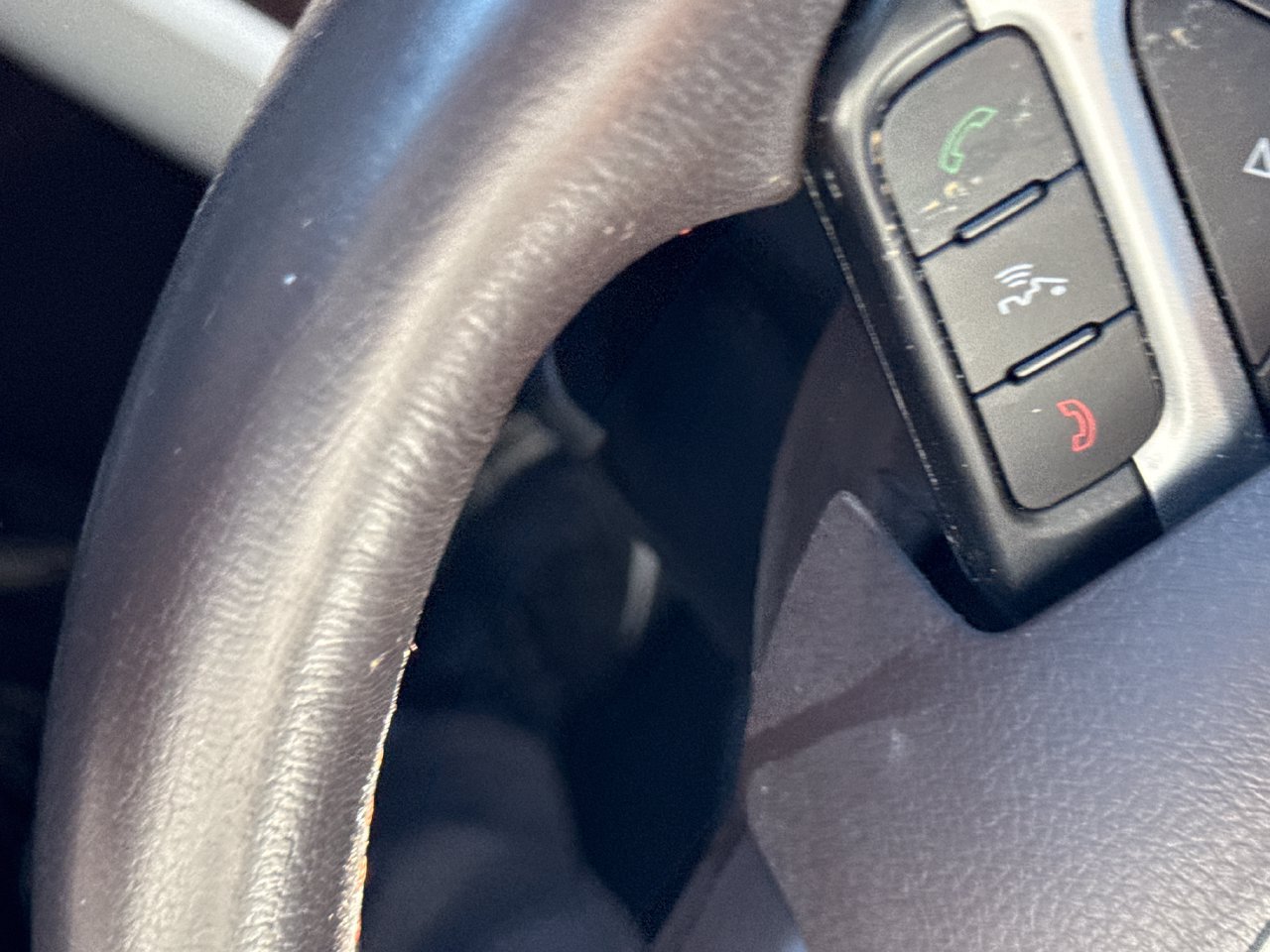 Used 2016 Jeep Renegade Latitude AWD/4WD image 17